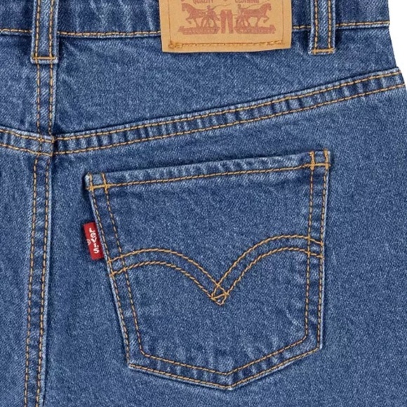 New Levi's
Toddler and Little Girls A-Line Shorts size 6 - Picture 4 of 6